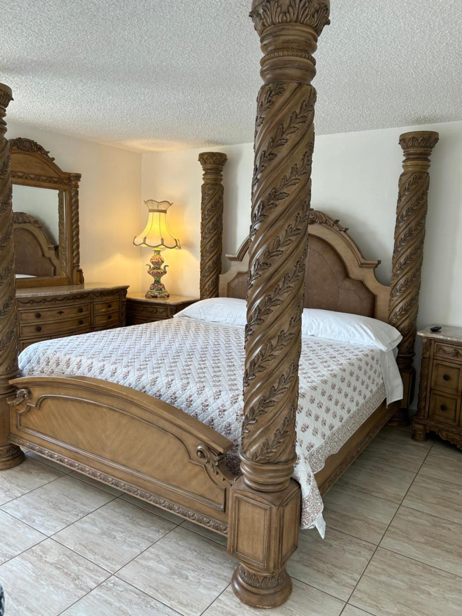Beautiful Apartment With Very Elegant Colonial Decoration Tamiami Buitenkant foto